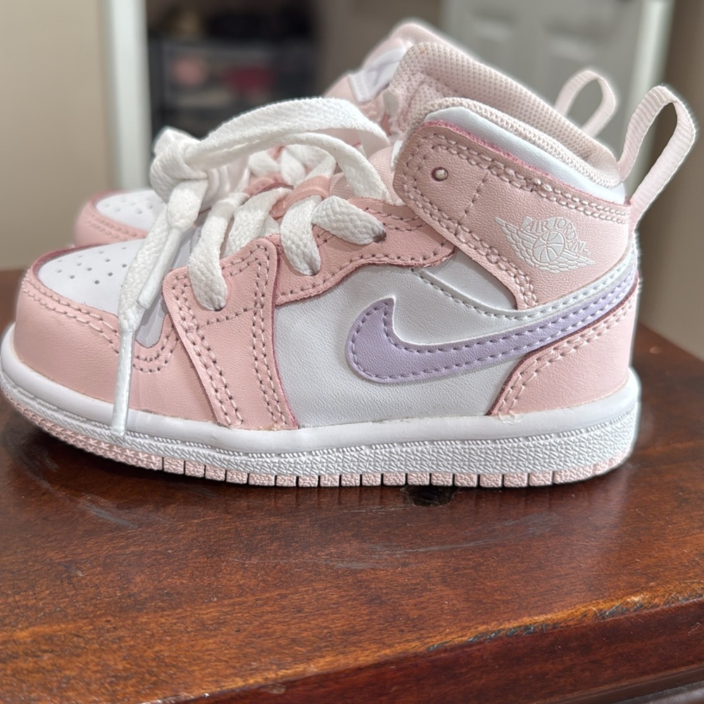 Nike Kids' Pink and Purple Sneakers